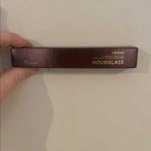 Hourglass Vanish Concealer - shade Cedar